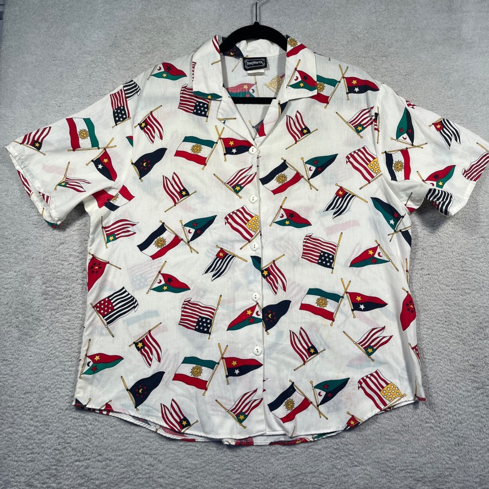 Vintage BonWorth Button Up Shirt Novelty Flag Print Short Sleeve Top Womens L